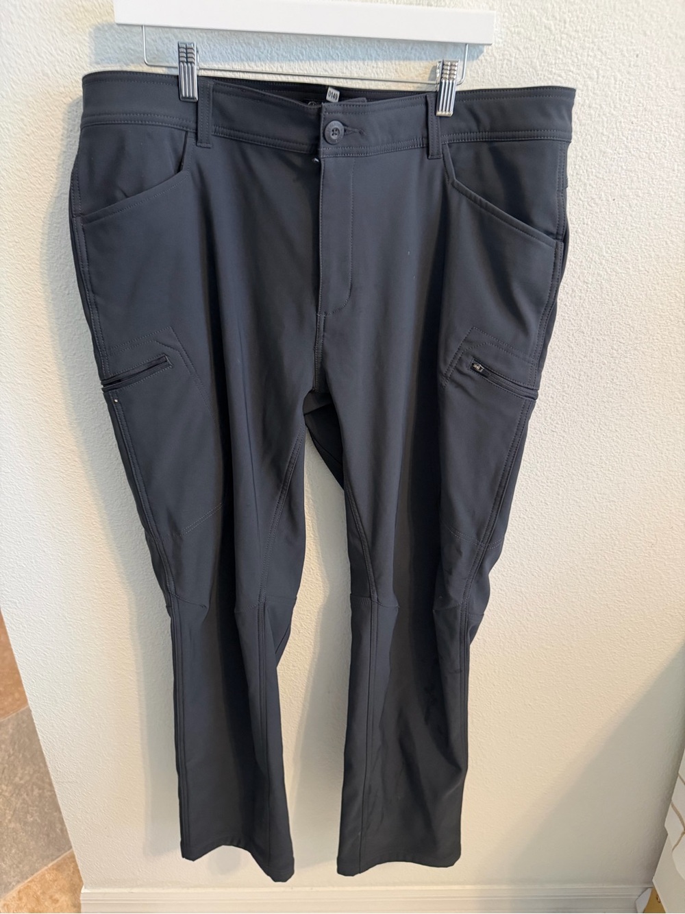 Men's Cargo Performance Pants - Black